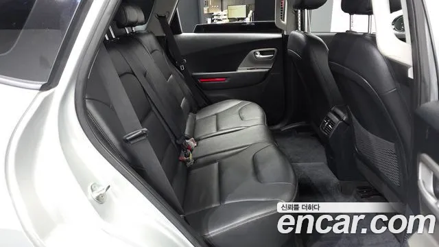 Kia Niro — Фото автомобиля 17