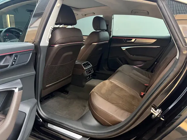 Audi A7L — Фото автомобиля 6