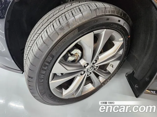 Toyota Sienna — Фото автомобиля 19