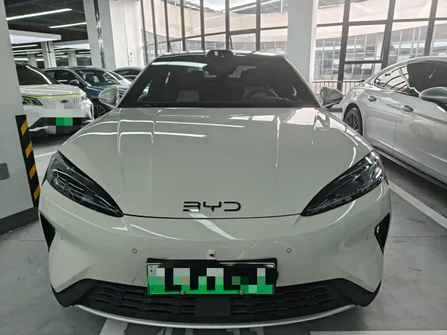 BYD Seal 07 DM-i 2026 DM-i 1.5T 230km Flagship — Фото автомобиля 2