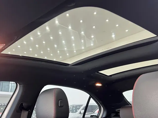 Mercedes-Benz A-Class — Фото автомобиля 6