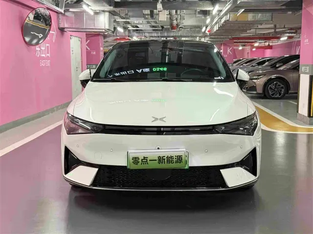 Xpeng P5 — Фото автомобиля 2