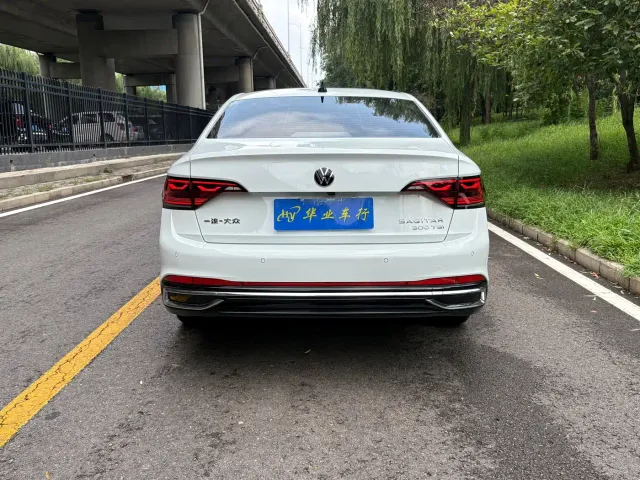 Volkswagen Sagitar — Фото автомобиля 13