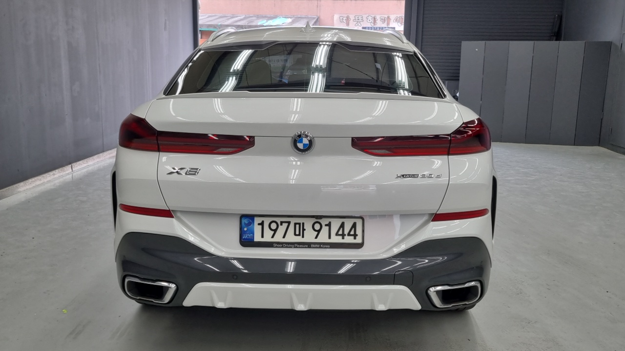BMW X6 — Фото автомобиля 4