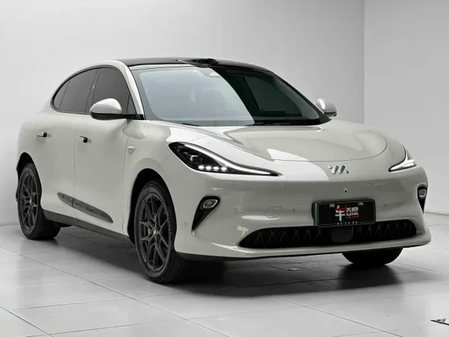 IM Motors LS6 — Фото автомобиля 3