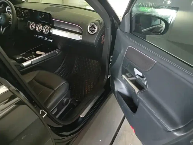 Mercedes-Benz GLB-Class — Фото автомобиля 8