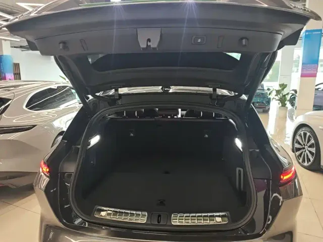Nio ET5 Touring — Фото автомобиля 18