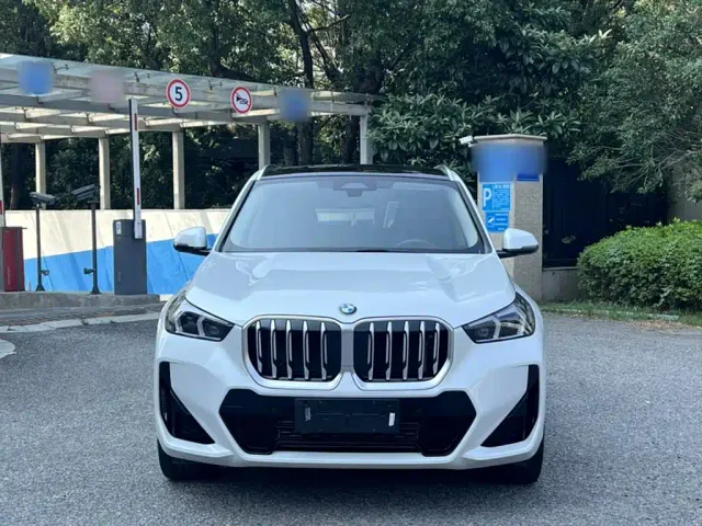 BMW X1 — Фото автомобиля 3
