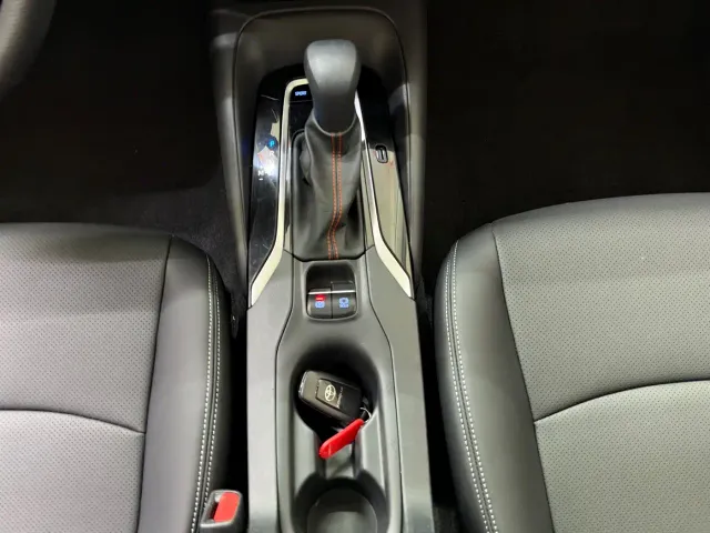 Toyota Corolla — Фото автомобиля 11