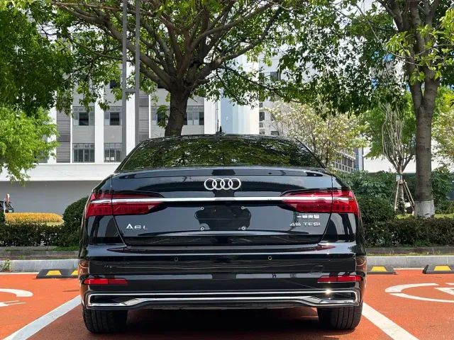 Audi A6L — Фото автомобиля 8