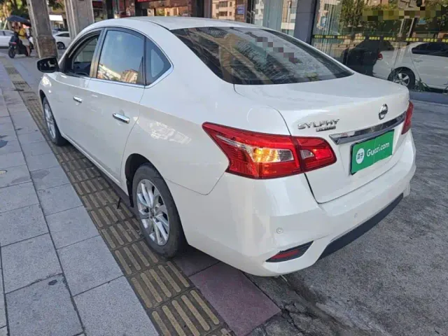 Nissan Sylphy — Фото автомобиля 4