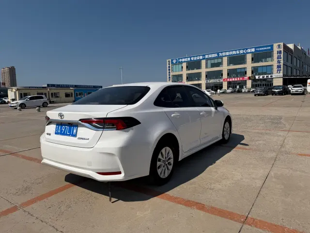 Toyota Corolla — Фото автомобиля 4