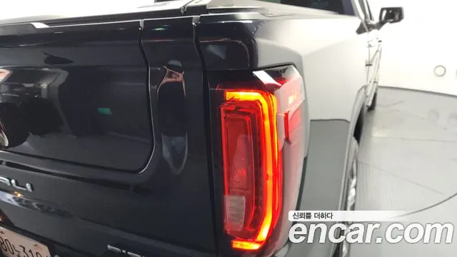 GMC Sierra — Фото автомобиля 15