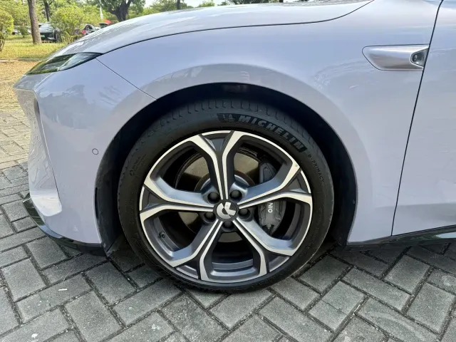 Nio ET5 Touring — Фото автомобиля 14