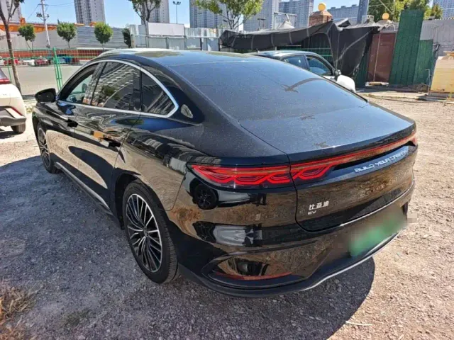 BYD Han — Фото автомобиля 4
