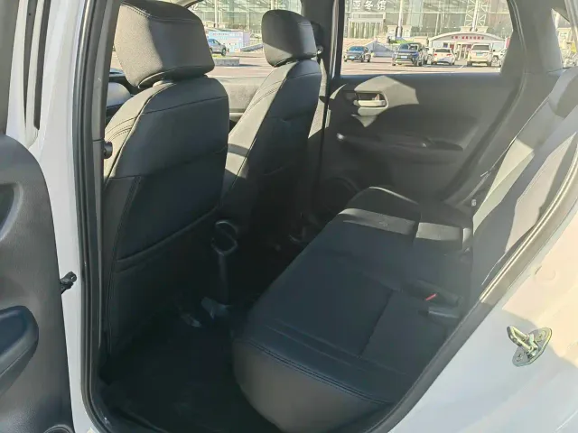 Honda Fit — Фото автомобиля 12