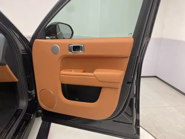 Li Auto L7 — Фото автомобиля 21