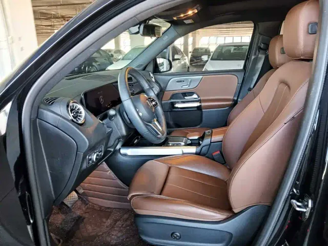 Mercedes-Benz GLB-Class — Фото автомобиля 8