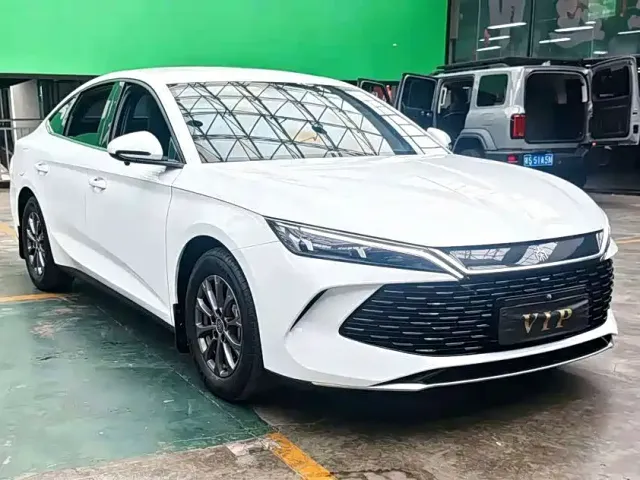 BYD Qin L — Фото автомобиля 3