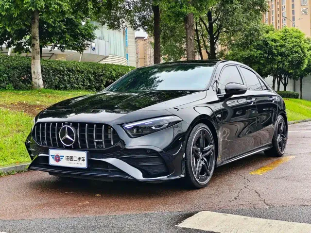 Фотография автомобиля — Mercedes-Benz A-Class AMG