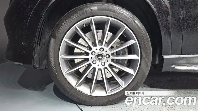 Mercedes-Benz GLE-Class — Фото автомобиля 5