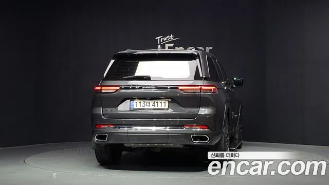 Jeep Cherokee — Фото автомобиля 4
