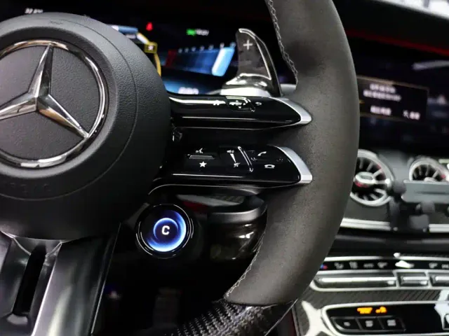 Mercedes-Benz E-Class AMG — Фото автомобиля 28