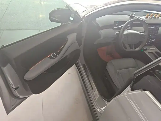 Nio ET5 Touring — Фото автомобиля 15