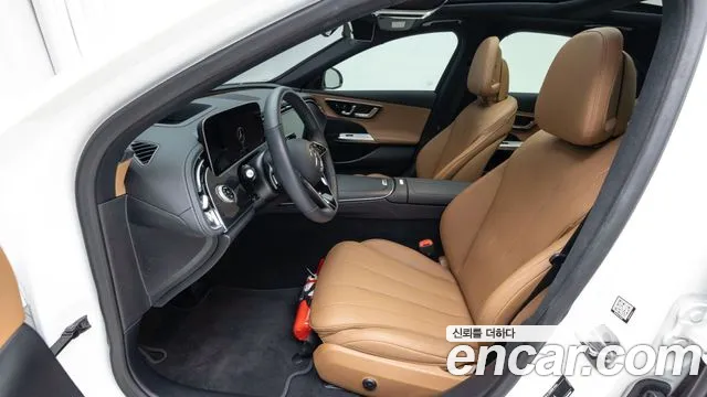 Mercedes-Benz E-Class W214 — Фото автомобиля 14