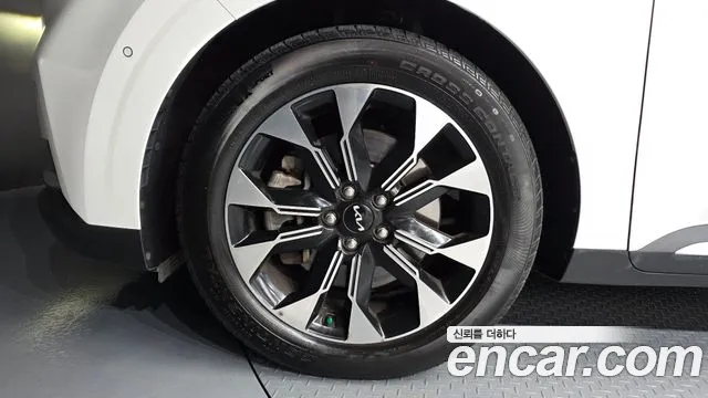 Kia Canival Carnival 4 поколение 9 мест Signature — Фото автомобиля 3