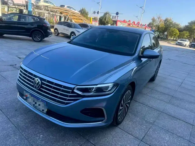 Volkswagen Lavida — Фото автомобиля 7