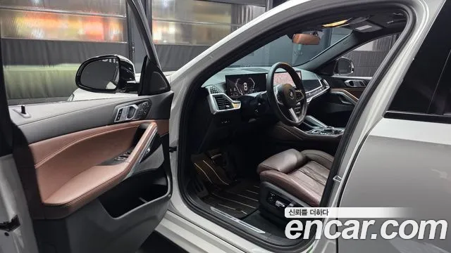 BMW X6 xDrive40i M Sport — Фото автомобиля 10