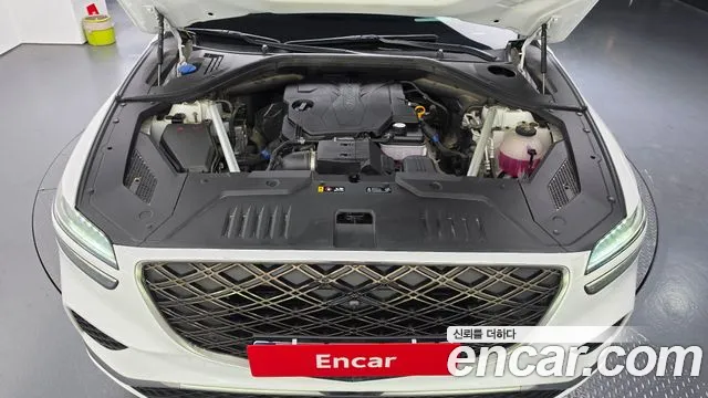 Genesis GV70 2.5T Бензин AWD — Фото автомобиля 6