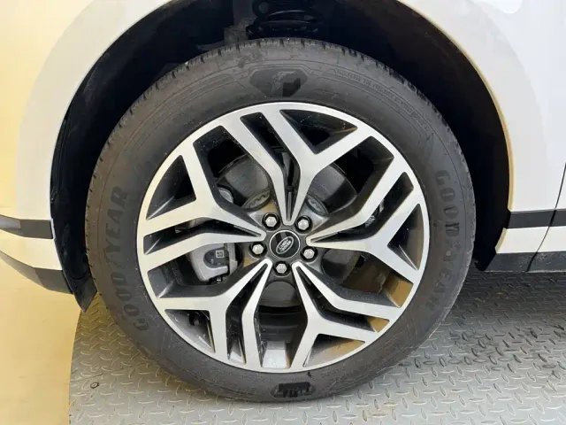Land Rover Range Rover Evoque — Фото автомобиля 10