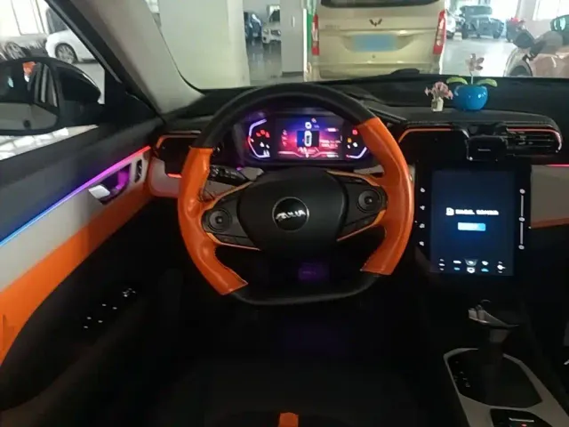 Dongfeng Yixuan — Фото автомобиля 10