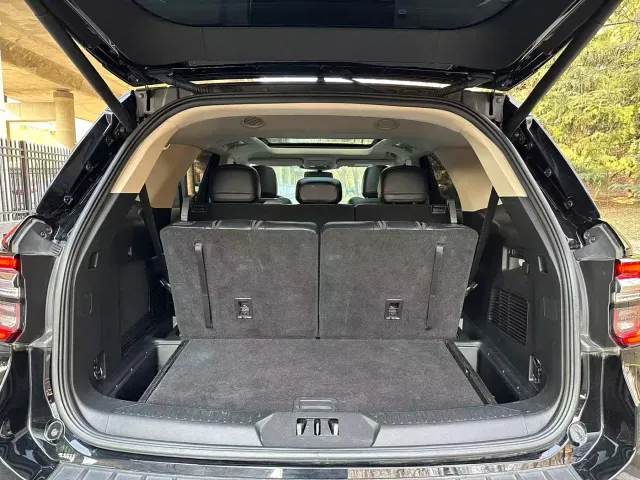 Ford Explorer — Фото автомобиля 27