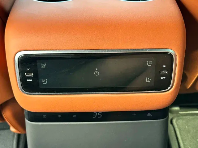 Li Auto L9 — Фото автомобиля 18
