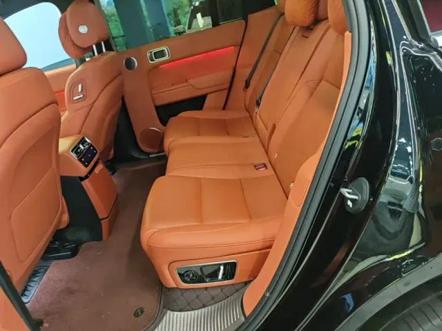 Li Auto L7 — Фото автомобиля 16
