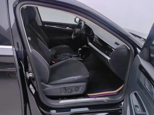 Volkswagen Passat — Фото автомобиля 8