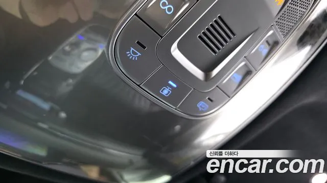 Genesis G90 Бензин 3.5 турбо AWD — Фото автомобиля 23
