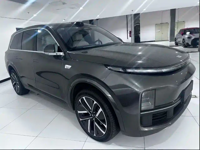 Li Auto L9 — Фото автомобиля 3