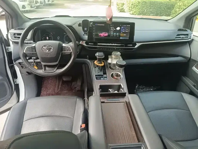 Toyota Granvia — Фото автомобиля 9