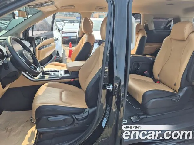 Kia Carnival 4th Gen — Фото автомобиля 12