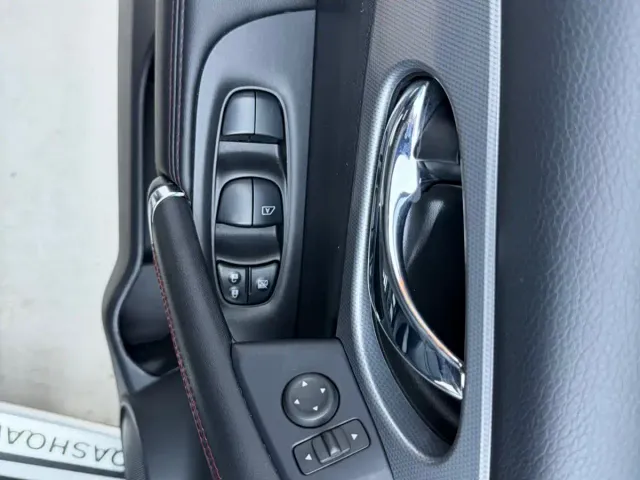 Nissan Qashqai 2021 2.0L CVT Luxury Version — Фото автомобиля 4