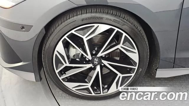 Hyundai Ioniq 6 — Фото автомобиля 5