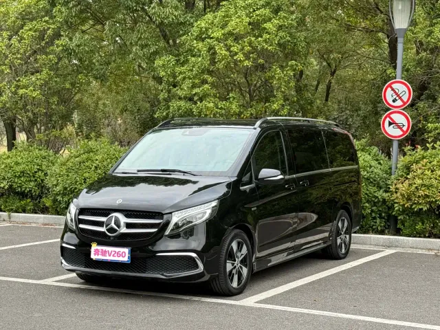 Mercedes-Benz V-Class — Фото автомобиля 3
