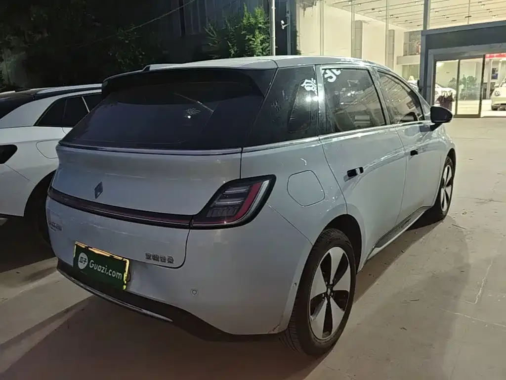Baojun Baojun Cloud 2023 460 Pro Lingxi Edition — Фото автомобиля 6