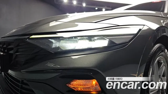 Hyundai Avante CN7 — Фото автомобиля 7