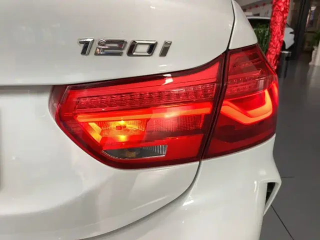 BMW 1 Series — Фото автомобиля 7