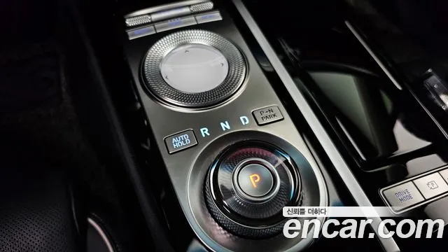 Genesis G80 RG3 — Фото автомобиля 12